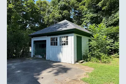 16 Prospect St, Erving, MA 01344 - Photo 26