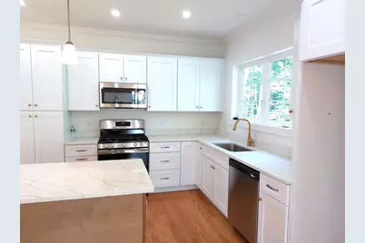 197B Crownshield, Uxbridge, MA 01569 - Photo 4