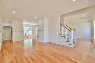197B Crownshield, Uxbridge, MA 01569 - Photo 4