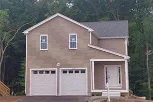 197B Crownshield, Uxbridge, MA 01569 - Photo 2