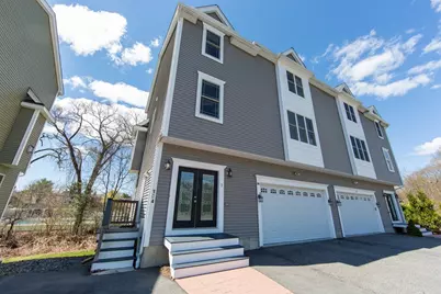 194 Oak St, Shrewsbury, MA 01545 - Photo 2
