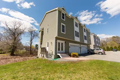 194 Oak St, Shrewsbury, MA 01545 - Photo 1