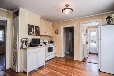 140 Mendon St, Hopedale, MA 01747 - Photo 12