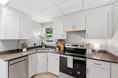 128 Newfield Rd, Springfield, MA 01119 - Photo 8
