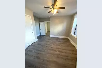 38 Boston St #11, Salem, MA 01970 - Photo 4