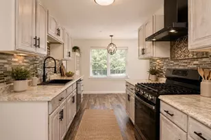 911 Thayer St, Abington, MA 02351 - Photo 4