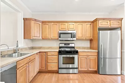152 Spring Meadow Ln #152, Hanover, MA 02339 - Photo 4