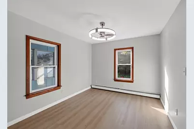 13 Goddard St, Webster, MA 01570 - Photo 8