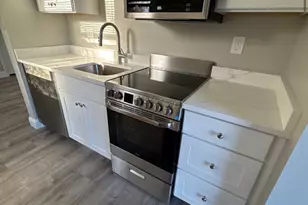 80 Herrick St, Beverly, MA 01915 - Photo 2
