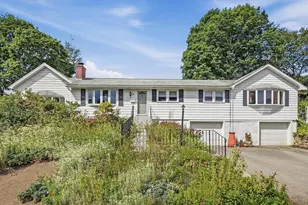 11 Farmington Cir, Marlborough, MA 01752 - Photo 1