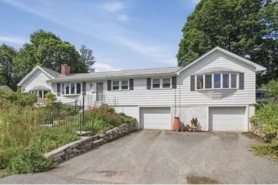 11 Farmington Circle, Marlborough, MA 01752 - Photo 2