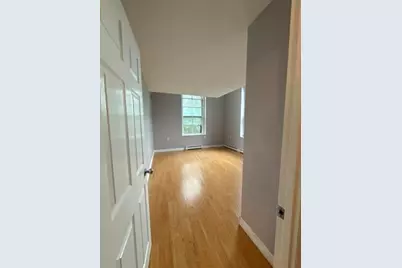 100 Captains Row #203, Chelsea, MA 02150 - Photo 6