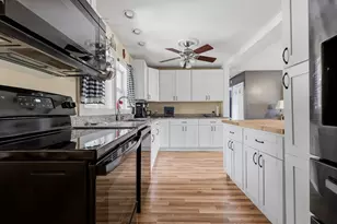 6 Appletree Rd, Danvers, MA 01923 - Photo 8