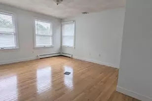 4 Dale St, Burlington, MA 01803 - Photo 8