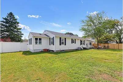 30 Lloyd St, Blackstone, MA 01504 - Photo 30