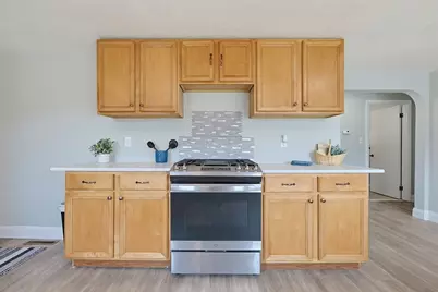 30 Lloyd St, Blackstone, MA 01504 - Photo 18