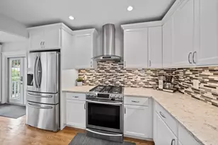 39 Holmes St, Braintree, MA 02184 - Photo 10