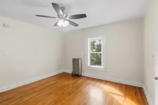 59 Waverly St, Springfield, MA 01107 - Photo 4