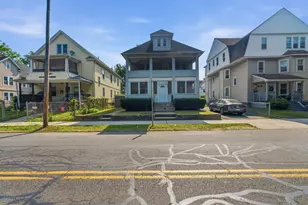 371 Oakland St, Springfield, MA 01108 - Photo 1