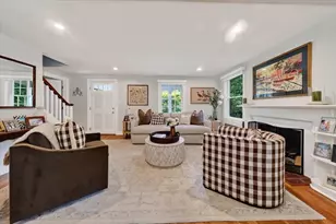 14 Bradley Woods Dr, Hingham, MA 02043 - Photo 4