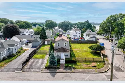 26 Oakwood Rd, Quincy, MA 02169 - Photo 2