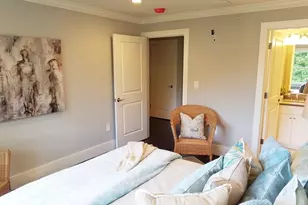 1525 Beacon St, Newton, MA 02468 - Photo 16