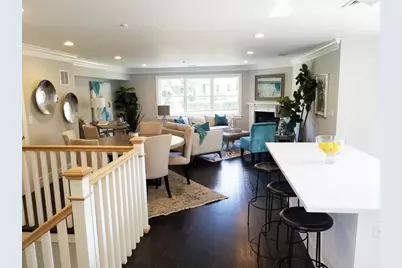 1525 Beacon St #3, Newton, MA 02468 - Photo 6