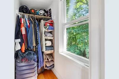 17 Holworthy Pl #17, Cambridge, MA 02138 - Photo 12