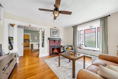 9 Sycamore St, Somerville, MA 02143 - Photo 2