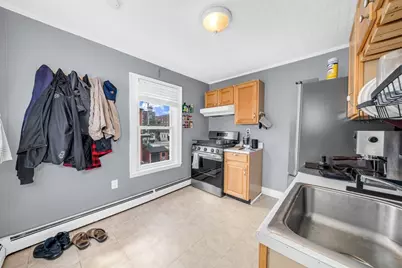 9 Sycamore St, Somerville, MA 02143 - Photo 24