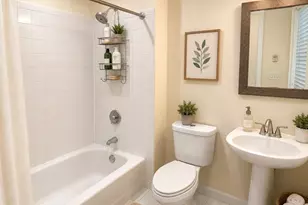 6 Centre Pl, Boston, MA 02119 - Photo 4
