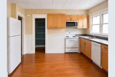191 W 6th St #3, Lowell, MA 01850 - Photo 8