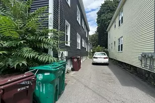 191 W 6th St, Lowell, MA 01850 - Photo 14