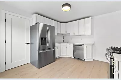54-56 Alden, Revere, MA 02151 - Photo 4