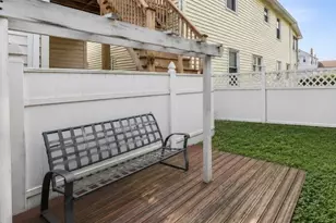 191 W 6th St, Lowell, MA 01850 - Photo 8