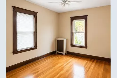 191 W 6th St #2, Lowell, MA 01850 - Photo 6