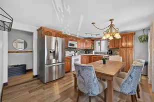 55 Irving St, Fall River, MA 02723 - Photo 2