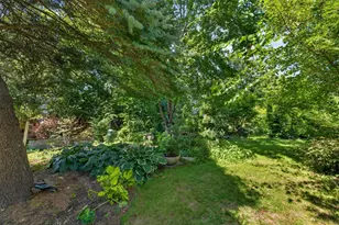55 Irving St, Fall River, MA 02723 - Photo 24