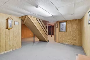 14 Florence Rd, Easthampton, MA 01027 - Photo 32