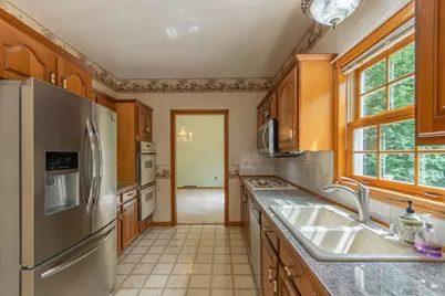 20 Nolan Lane, Agawam, MA 01030 - Photo 4