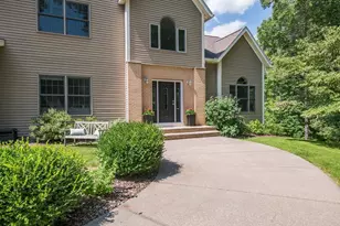 536 Newburyport Turnpike, Rowley, MA 01969 - Photo 4