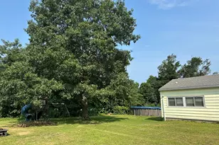 79 Cross Rd, Dartmouth, MA 02747 - Photo 4