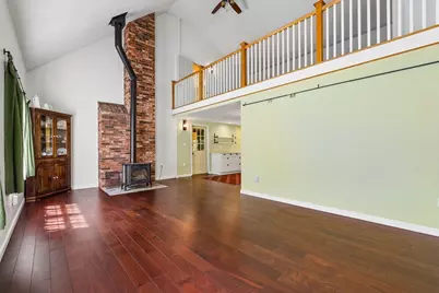 71 Pelczar Rd, Dracut, MA 01826 - Photo 2