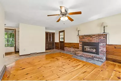 71 Pelczar Rd, Dracut, MA 01826 - Photo 4