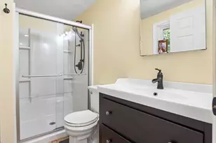 71 Pelczar Rd, Dracut, MA 01826 - Photo 12