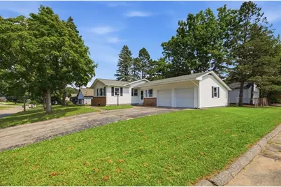 142 Olko Circle, Chicopee, MA 01020 - Photo 2
