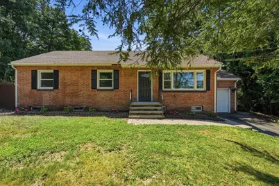 158 Devens St, Springfield, MA 01151 - Photo 2
