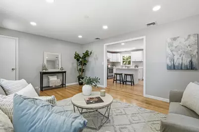158 Devens St, Springfield, MA 01151 - Photo 6