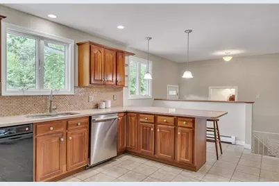 3 Cathy Rd, Burlington, MA 01803 - Photo 16