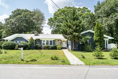 3 Cathy Rd, Burlington, MA 01803 - Photo 1